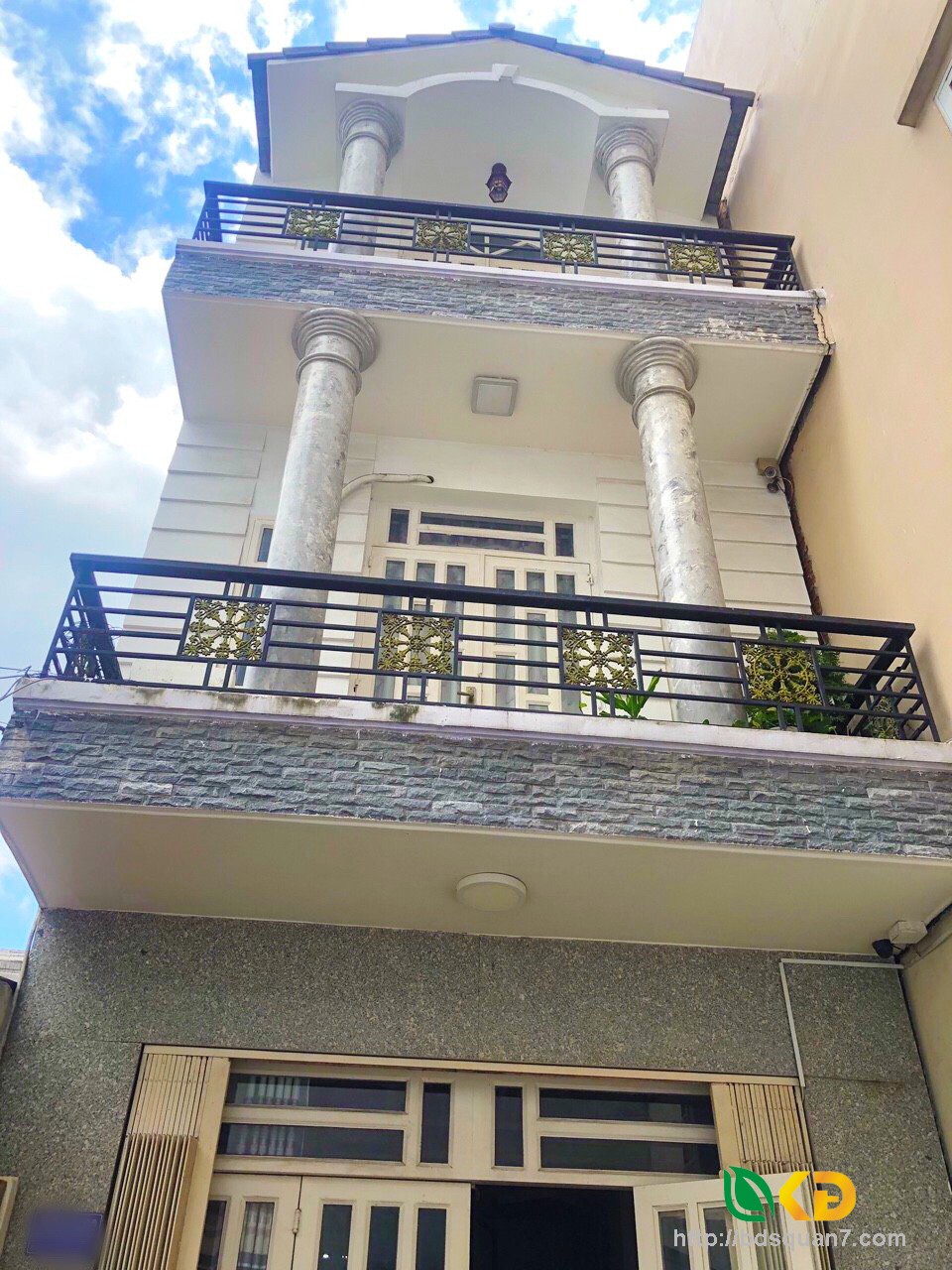 Bán nhà đẹp 3 tầng hẻm 270 Huỳnh Tấn Phát Quận 7
